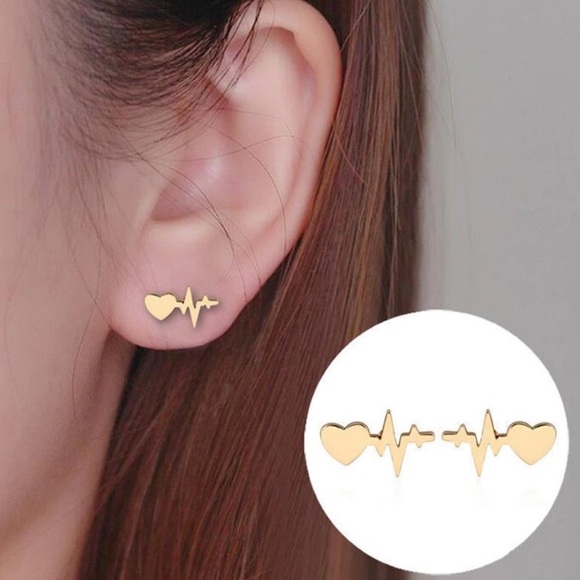 HEART BEAT ♡ Stud Earrings - Picture 4 of 6